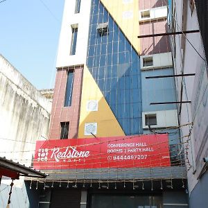 Redstone Hotel - Near Us Consulate Nungambakkam